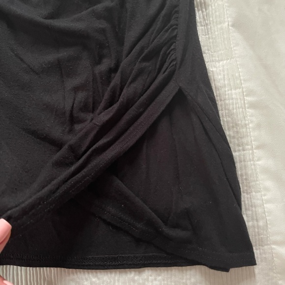 Two mini skirts - Picture 6 of 8